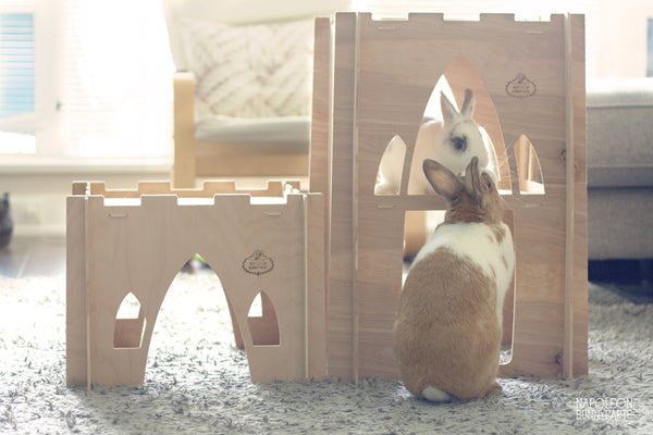 Hoppy Holidays Mini-Tower