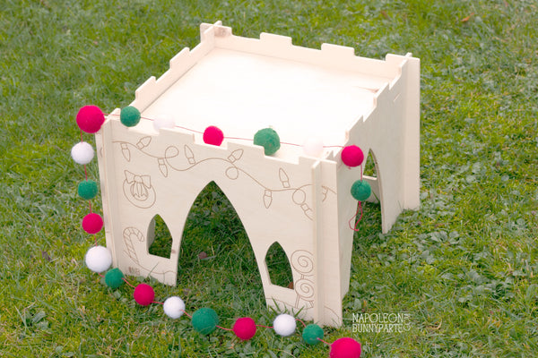 Hoppy Holidays Mini-Tower